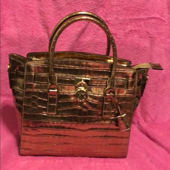 Michael Kors Handbags - Michael Kors authentic Hamilton tote